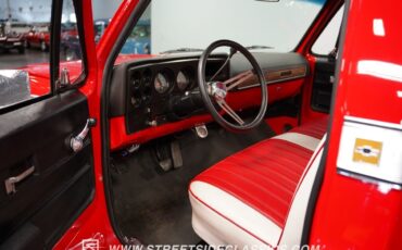 Chevrolet-C-10-1973-Pickup-Truck-4