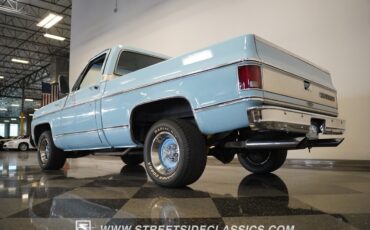 Chevrolet-C-10-1974-Pickup-Truck-10