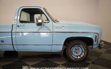 Chevrolet-C-10-1974-Pickup-Truck-31