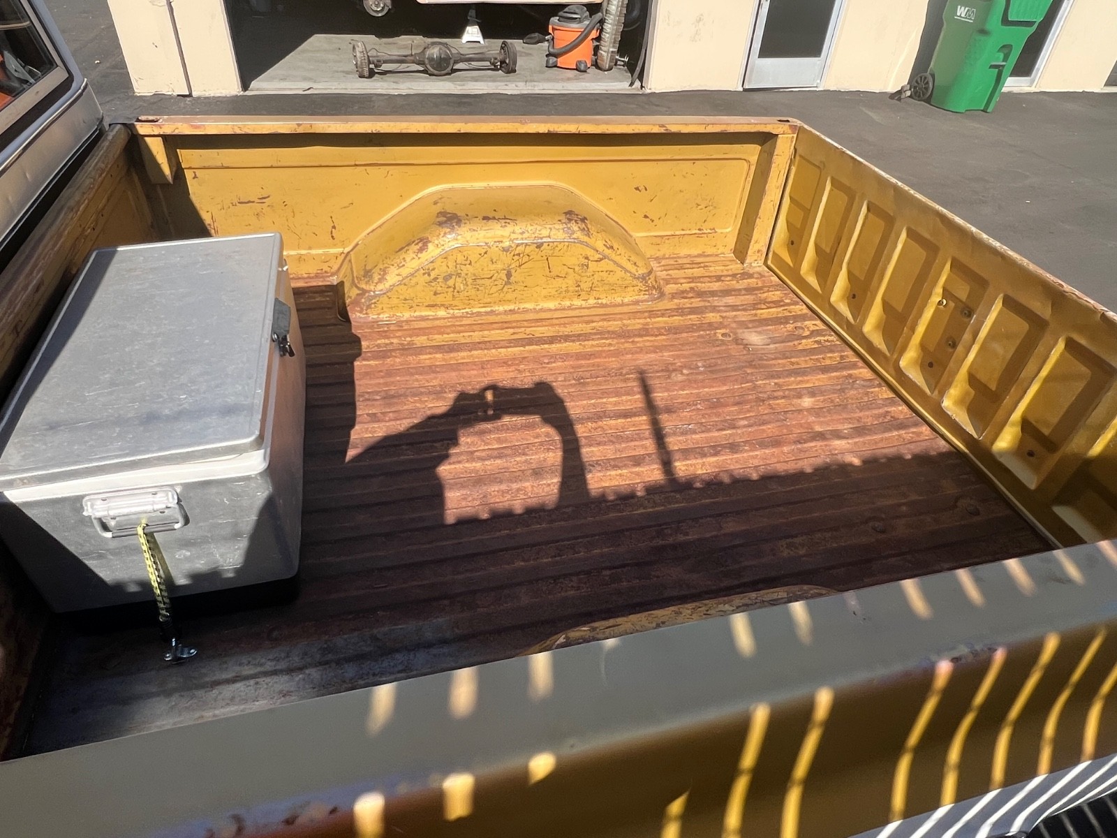 Chevrolet-C-10-1976-Standard-Cab-Pickup-15