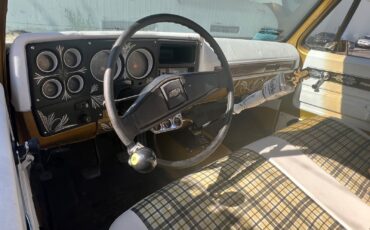 Chevrolet-C-10-1976-Standard-Cab-Pickup-17
