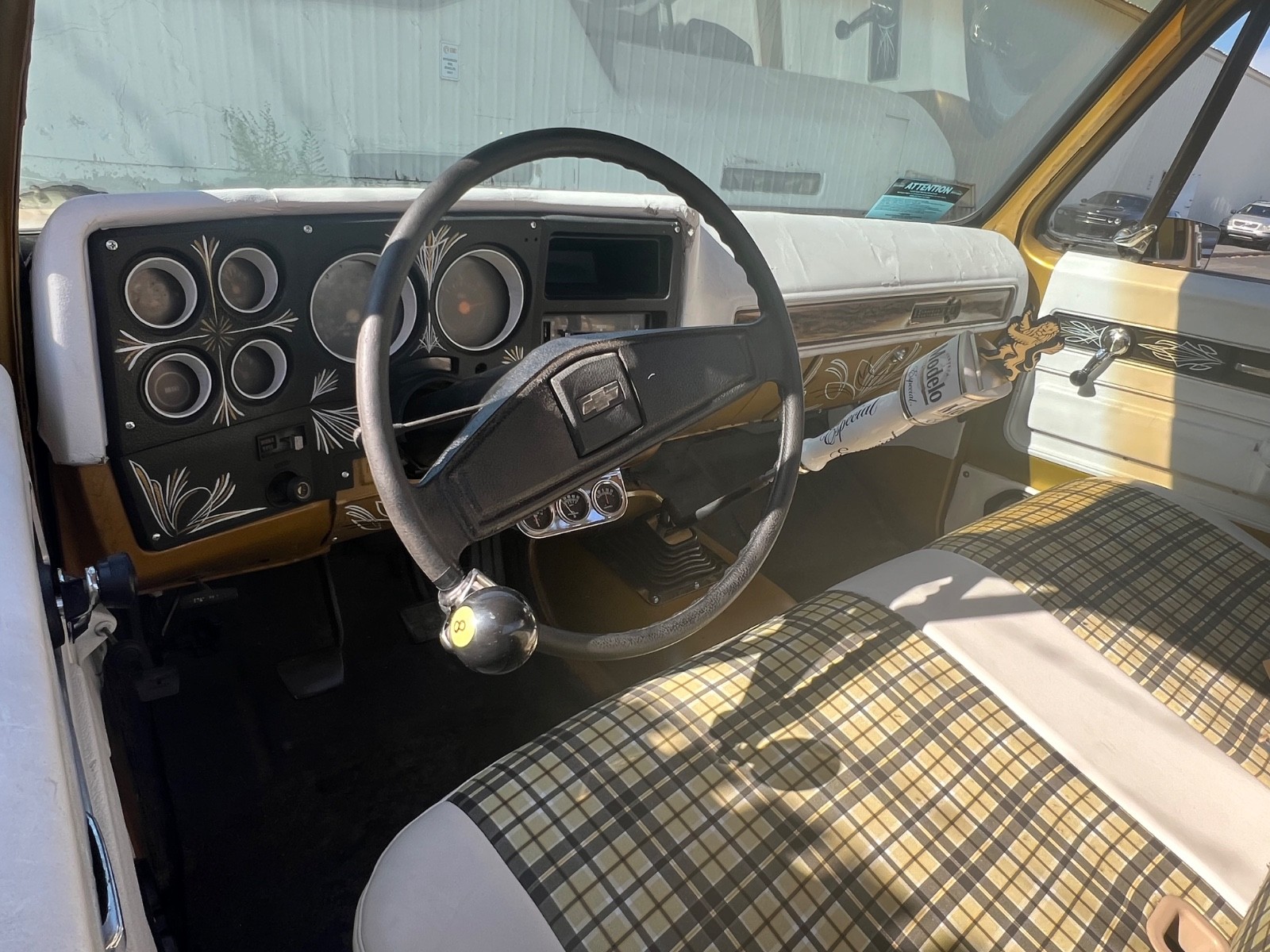 Chevrolet-C-10-1976-Standard-Cab-Pickup-17