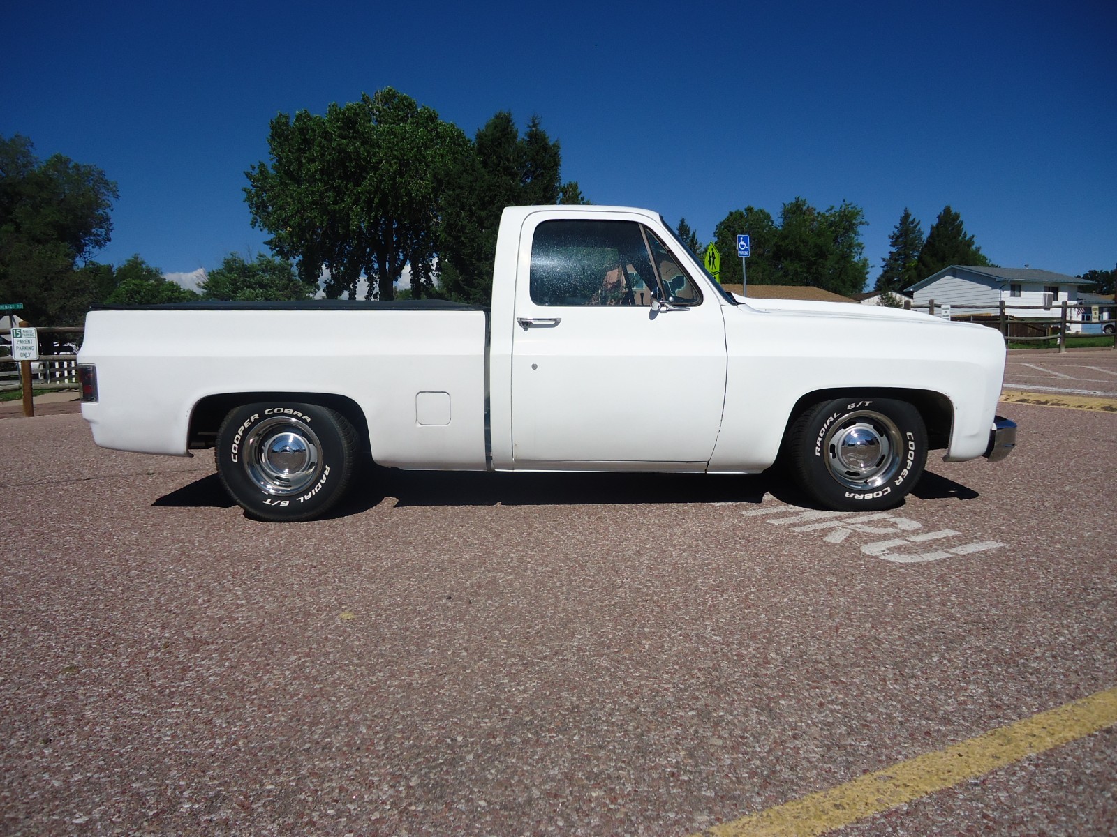 Chevrolet-C-10-1979-Standard-Cab-Pickup-1