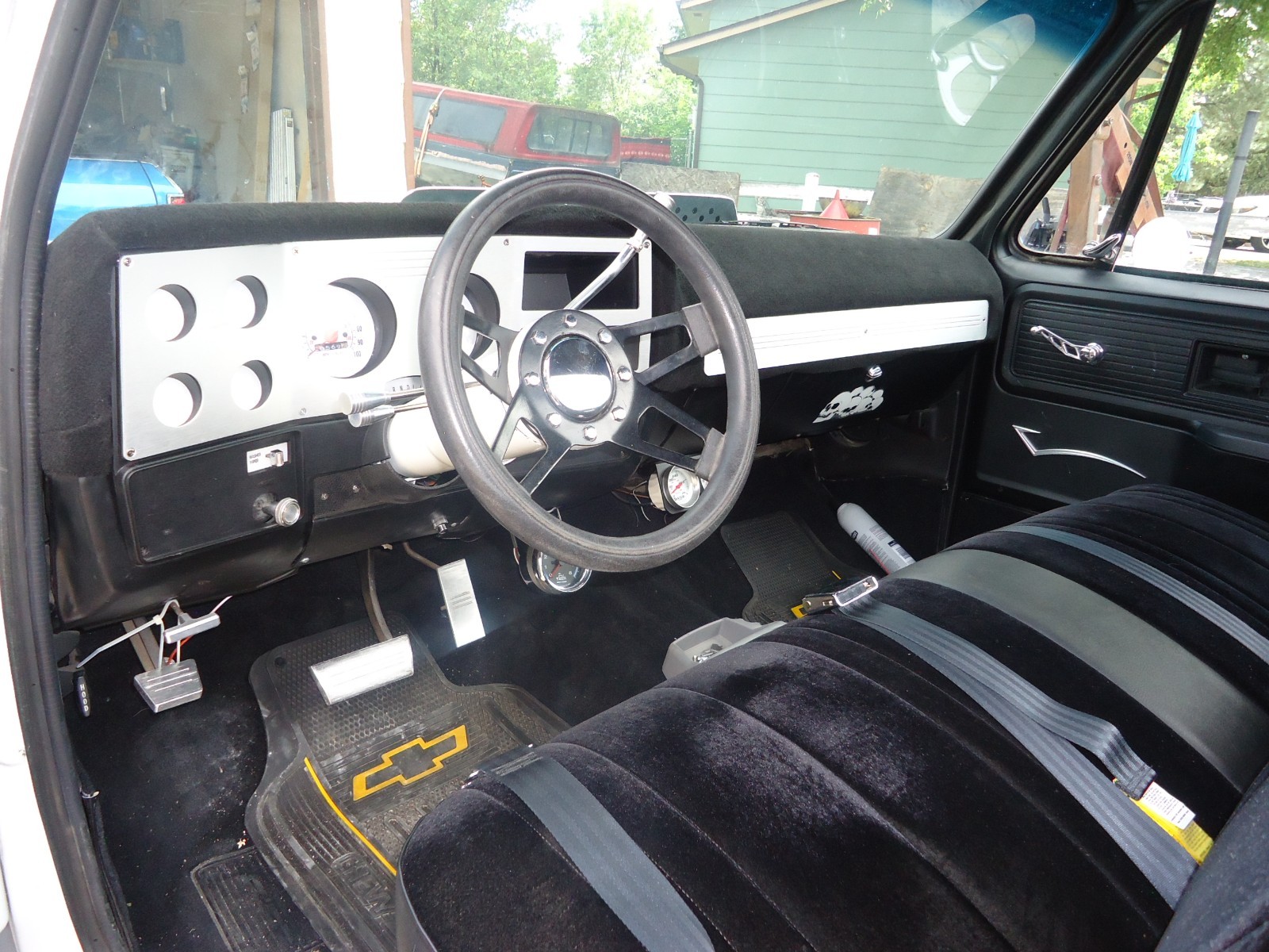 Chevrolet-C-10-1979-Standard-Cab-Pickup-12