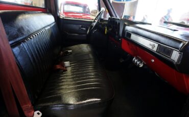 Chevrolet-C-10-1981-Classic-Car-23