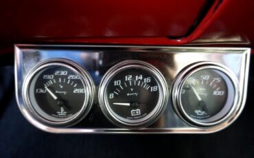 Chevrolet-C-10-1981-Classic-Car-27