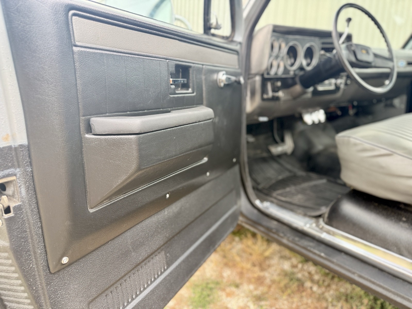 Chevrolet-C-10-1983-10