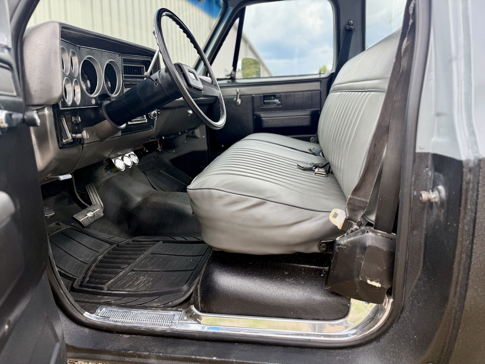 Chevrolet-C-10-1983-11