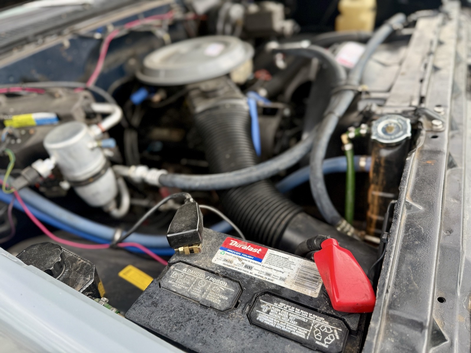 Chevrolet-C-10-1983-22