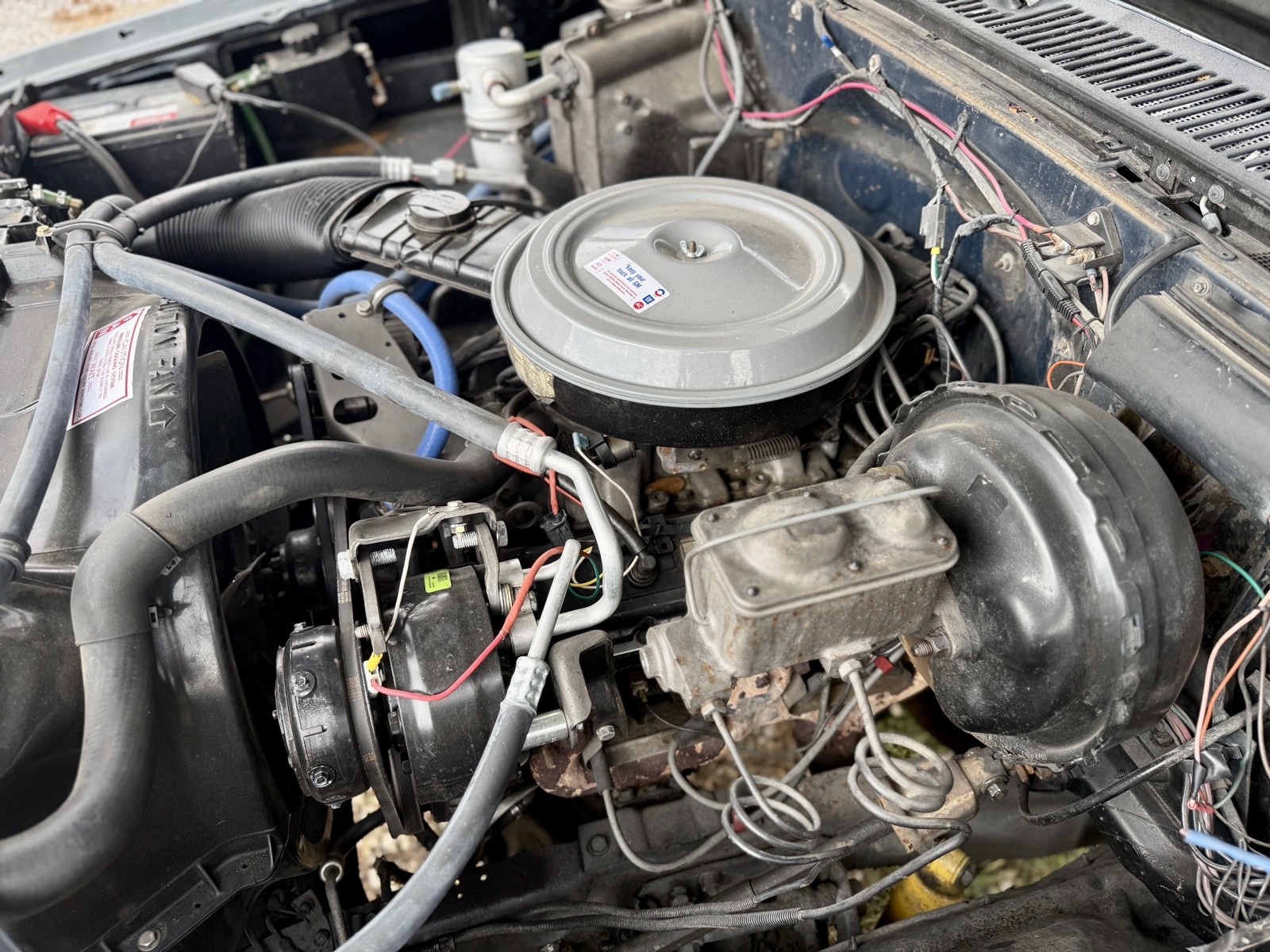 Chevrolet-C-10-1983-24