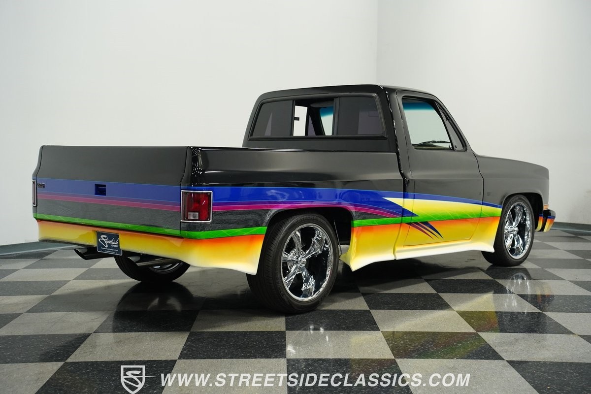 Chevrolet-C-10-1984-Pickup-Truck-12
