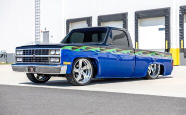 Chevrolet-C-10-1984-Pickup-Truck-12
