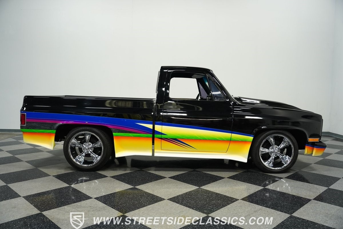 Chevrolet-C-10-1984-Pickup-Truck-14