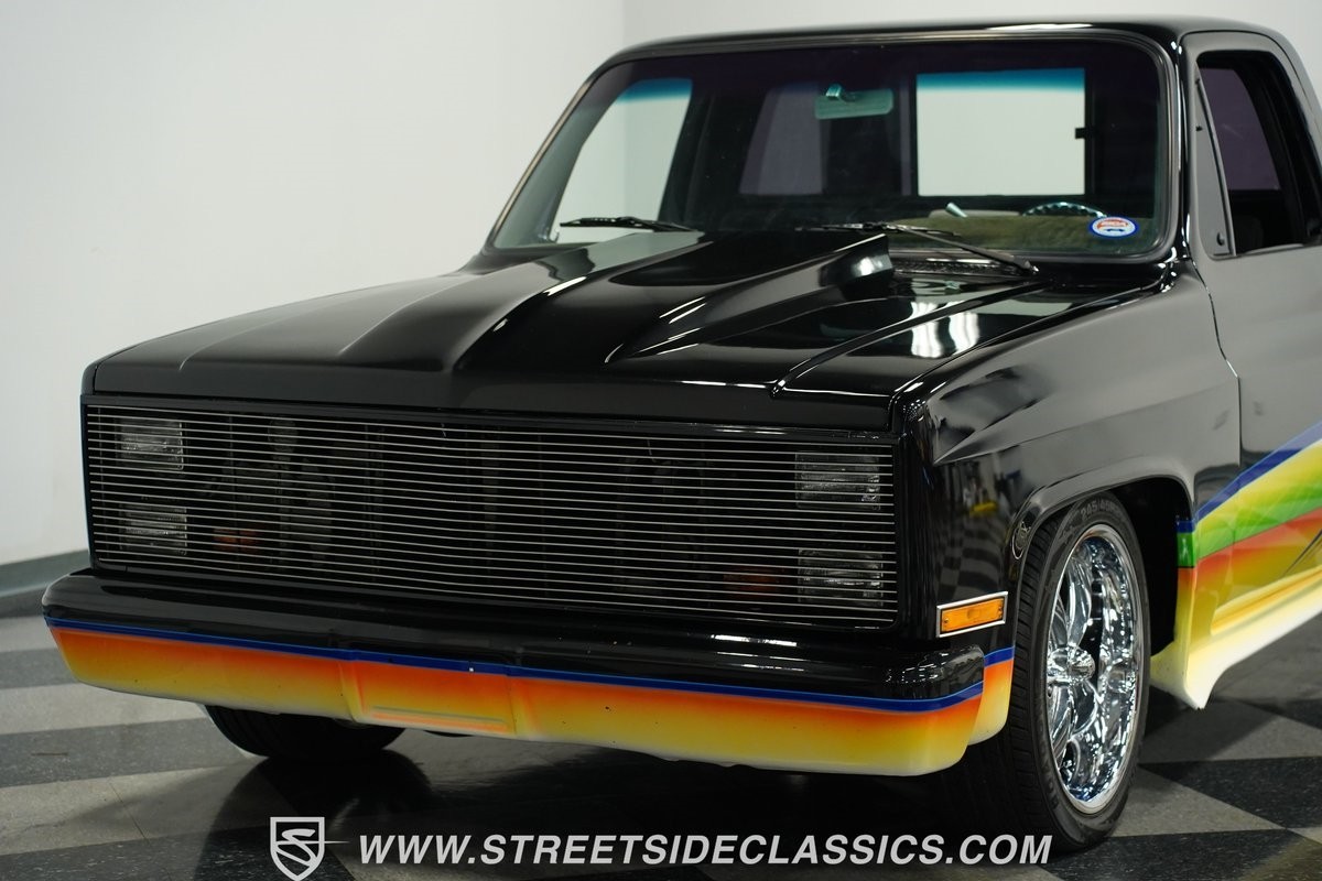 Chevrolet-C-10-1984-Pickup-Truck-18
