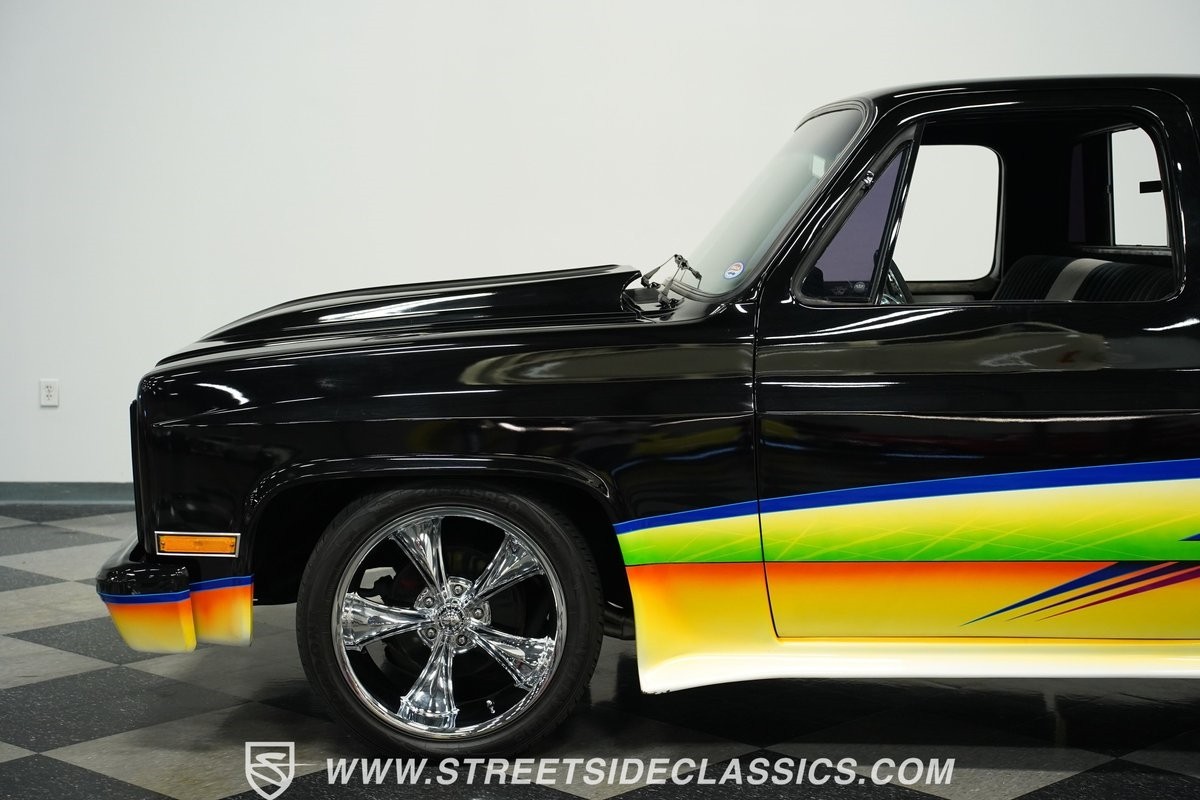 Chevrolet-C-10-1984-Pickup-Truck-21