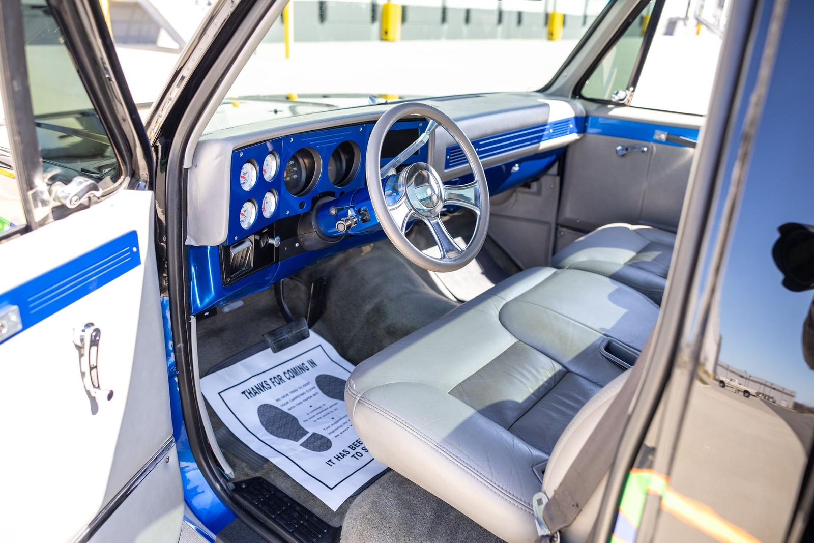 Chevrolet-C-10-1984-Pickup-Truck-26