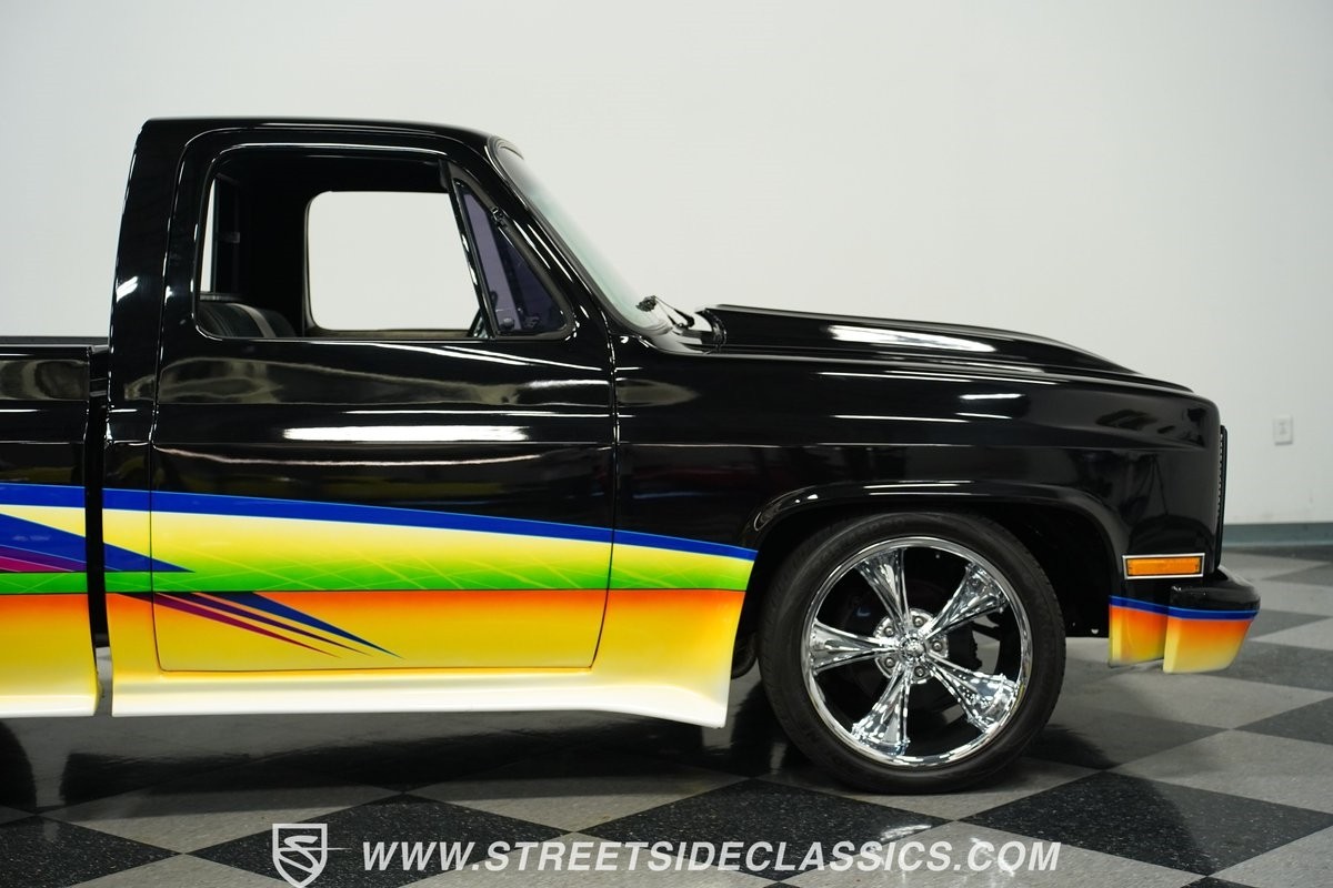 Chevrolet-C-10-1984-Pickup-Truck-29