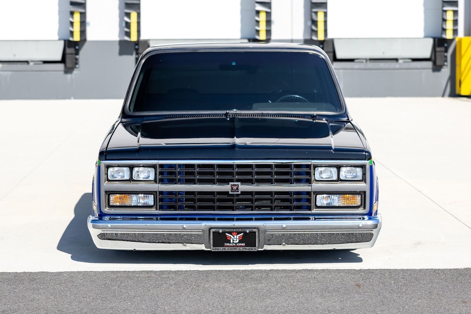 Chevrolet-C-10-1984-Pickup-Truck-3