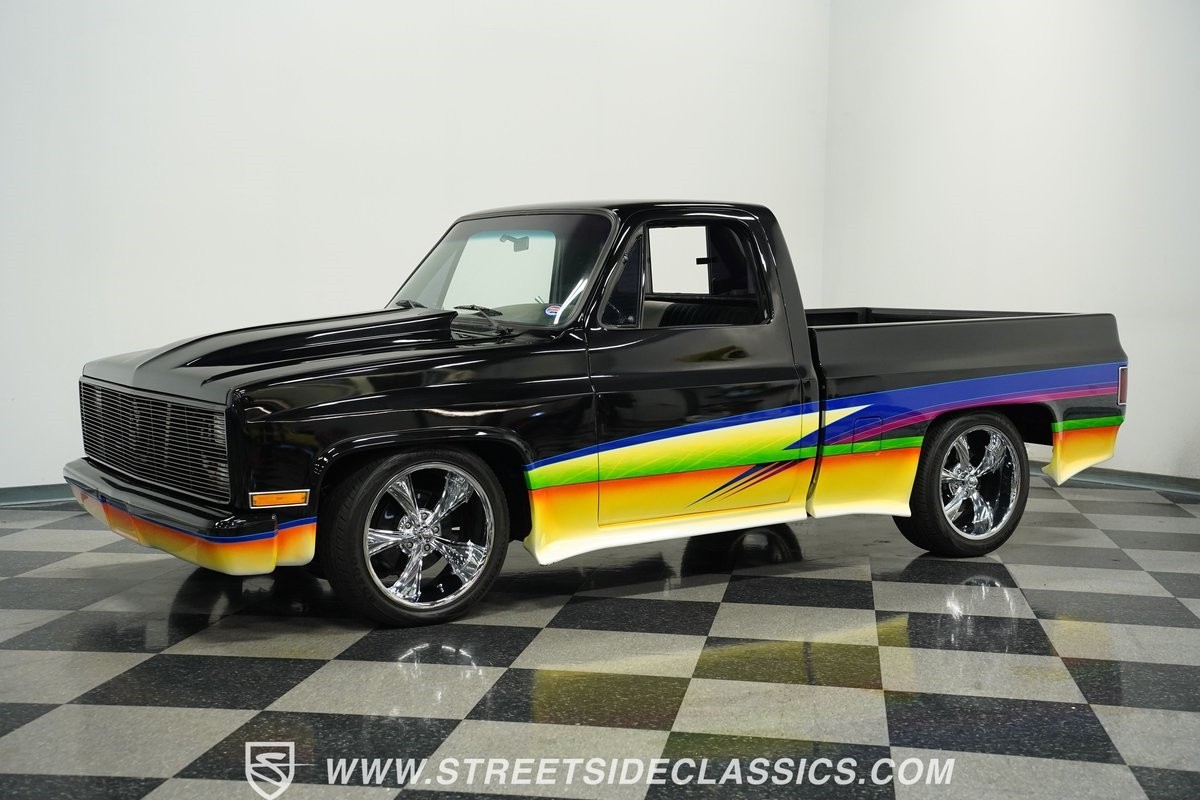 Chevrolet-C-10-1984-Pickup-Truck-6
