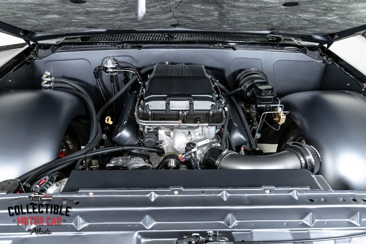 Chevrolet-C-10-1986-Truck-10