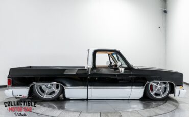 Chevrolet-C-10-1986-Truck-24
