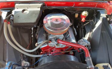 Chevrolet-C10-1966-Red-and-white-Brown-9