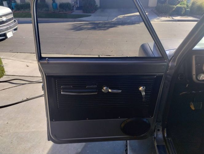 Chevrolet-C10-1967-3