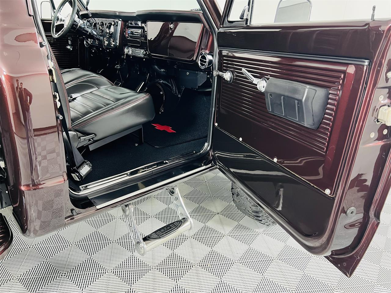 Chevrolet-C10-1968-Red-Black-20
