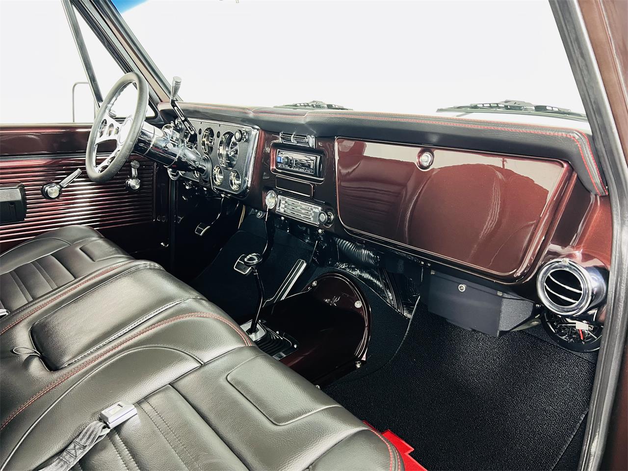 Chevrolet-C10-1968-Red-Black-21