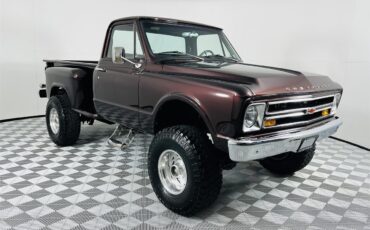 Chevrolet-C10-1968-Red-Black