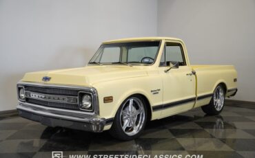 Chevrolet-C10-1969-Butternut-Yellow-Black-10
