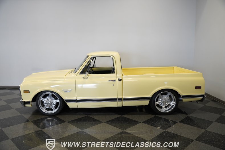 Chevrolet-C10-1969-Butternut-Yellow-Black-13