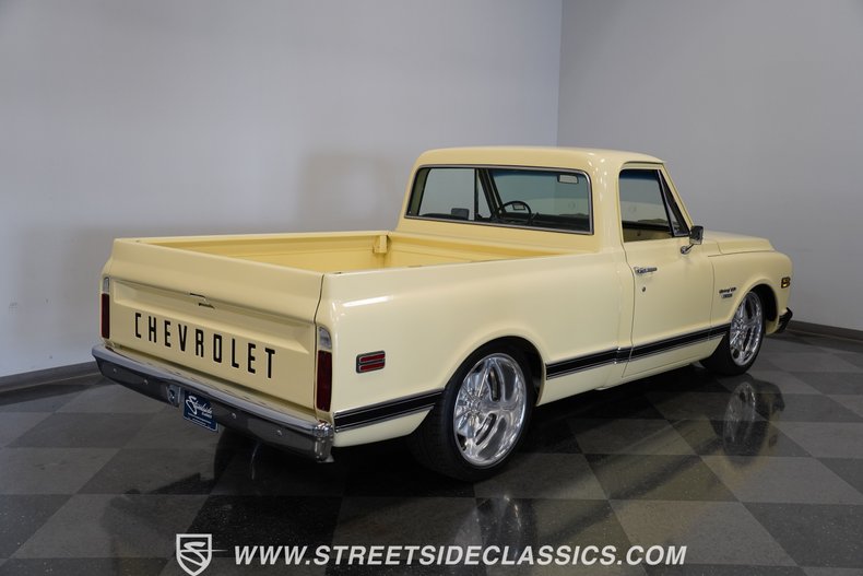 Chevrolet-C10-1969-Butternut-Yellow-Black-18