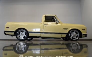 Chevrolet-C10-1969-Butternut-Yellow-Black-19
