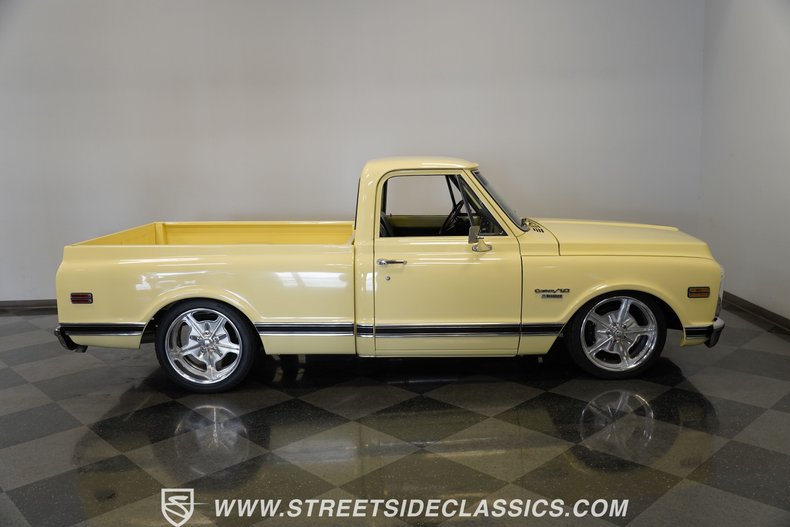 Chevrolet-C10-1969-Butternut-Yellow-Black-21