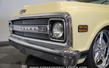 Chevrolet-C10-1969-Butternut-Yellow-Black-28