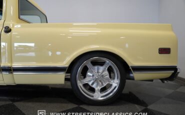 Chevrolet-C10-1969-Butternut-Yellow-Black-30