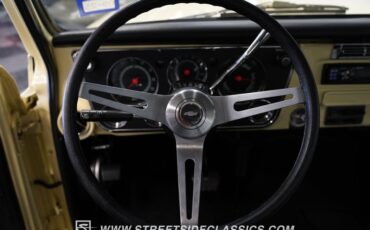 Chevrolet-C10-1969-Butternut-Yellow-Black-45