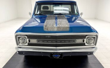Chevrolet-C10-1969-Medium-Blue-Metallic-Black-12
