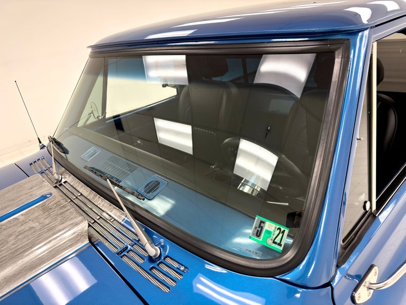 Chevrolet-C10-1969-Medium-Blue-Metallic-Black-14