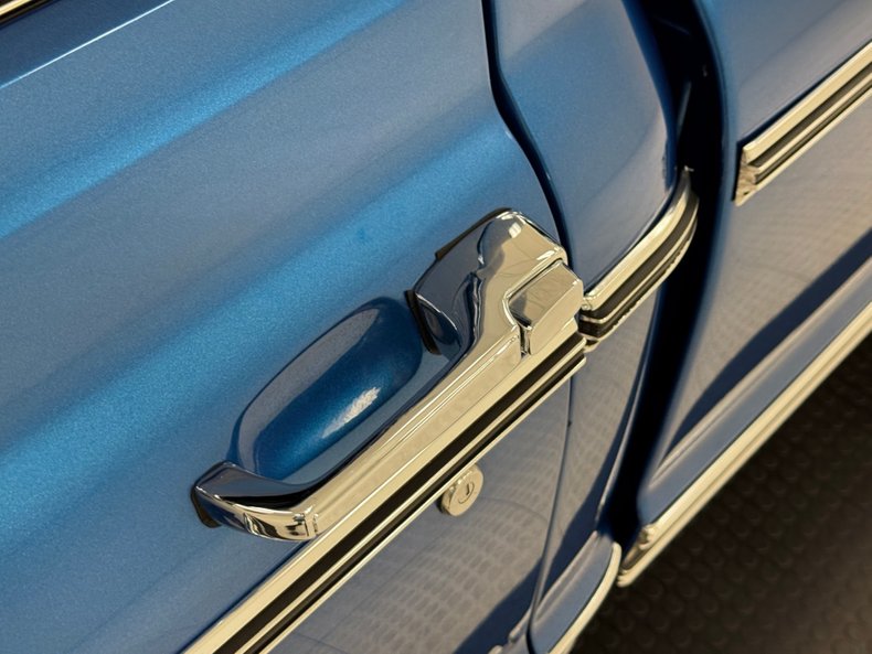 Chevrolet-C10-1969-Medium-Blue-Metallic-Black-25