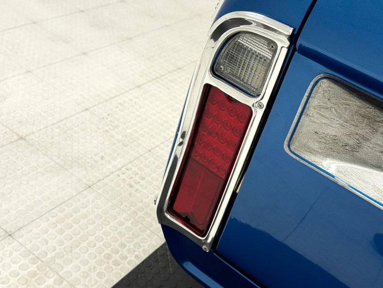 Chevrolet-C10-1969-Medium-Blue-Metallic-Black-29