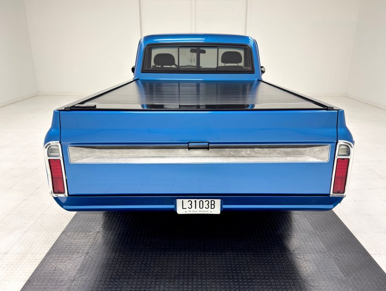 Chevrolet-C10-1969-Medium-Blue-Metallic-Black-8