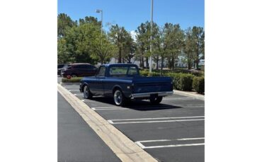 Chevrolet-C10-1970-Blue-Camel-Brown-7