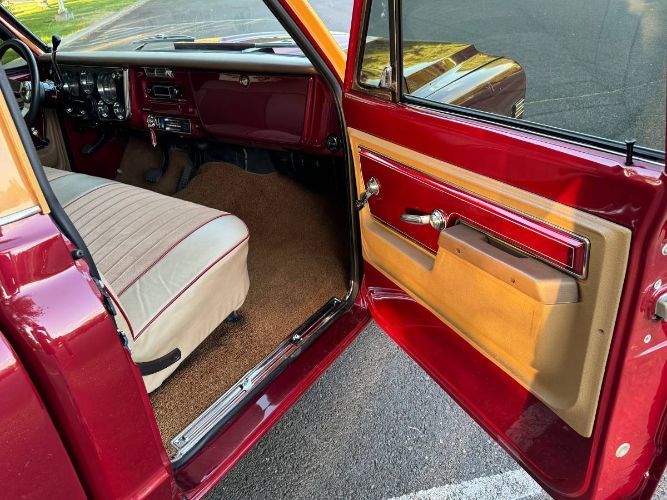 Chevrolet-C10-1970-Custom-BurgundyBuck-Custom-3