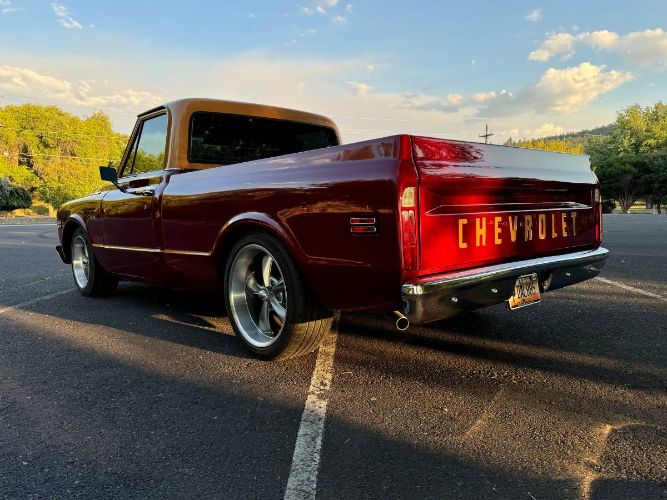 Chevrolet-C10-1970-Custom-BurgundyBuck-Custom-6