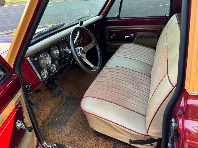 Chevrolet-C10-1970-Custom-BurgundyBuck-Custom-8