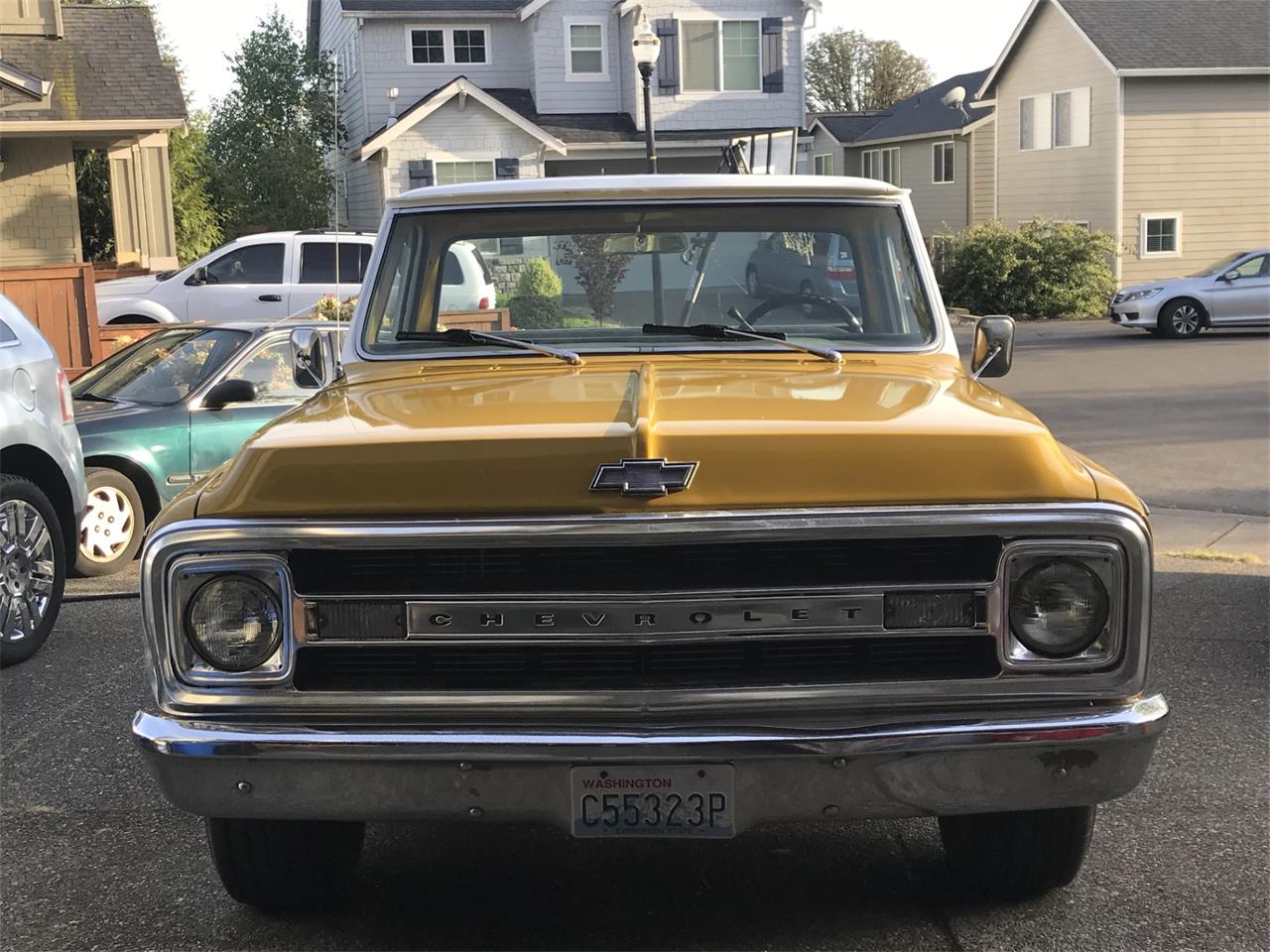 Chevrolet-C10-1970-Yellow-and-White-White-1