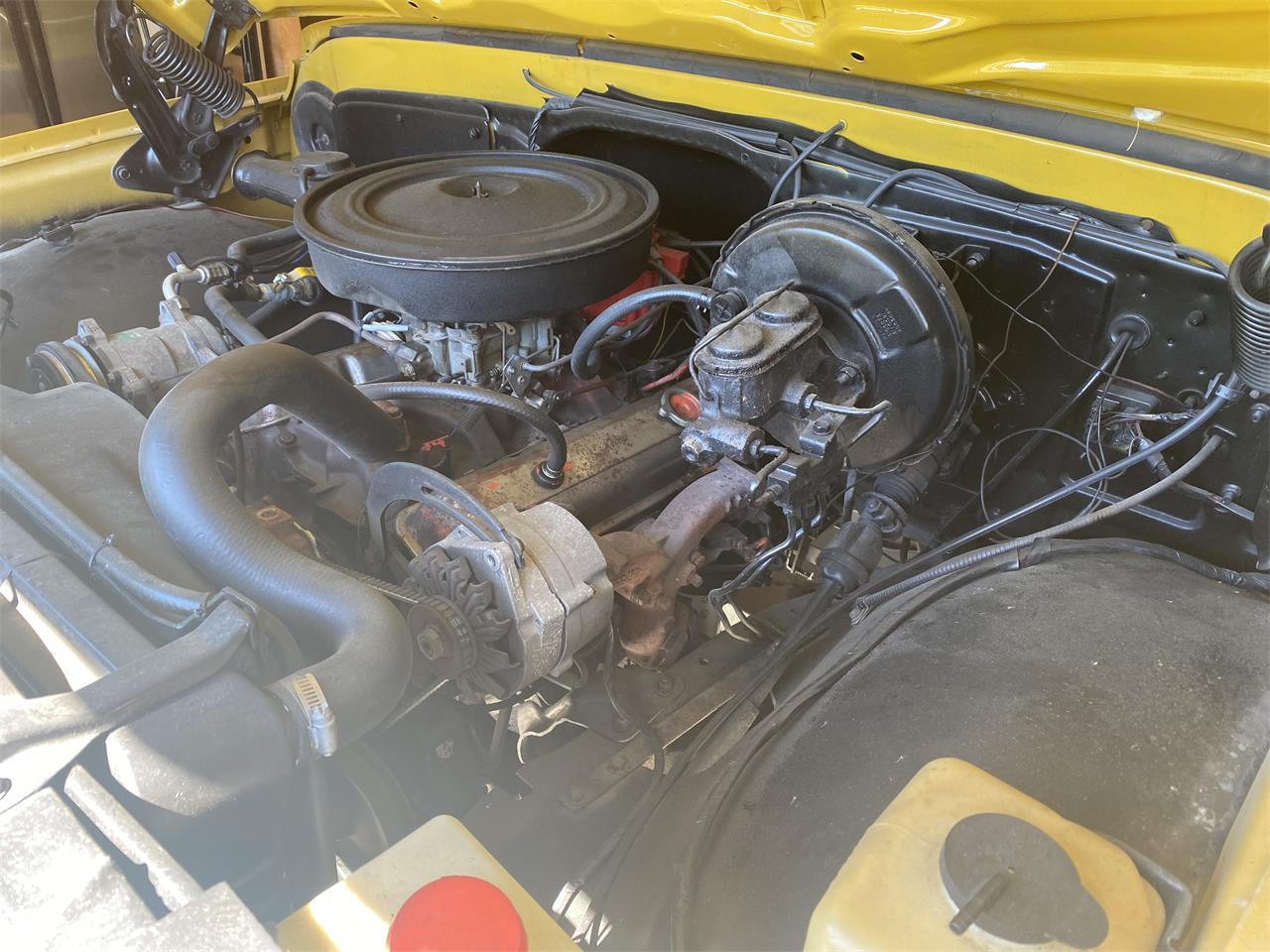Chevrolet-C10-1970-Yellow-and-White-White-11