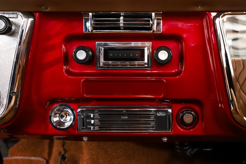 Chevrolet-C10-1971-Red-Metallic-Tan-26